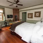 The Inn At Birch Wilds