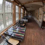 The Inn At Birch Wilds