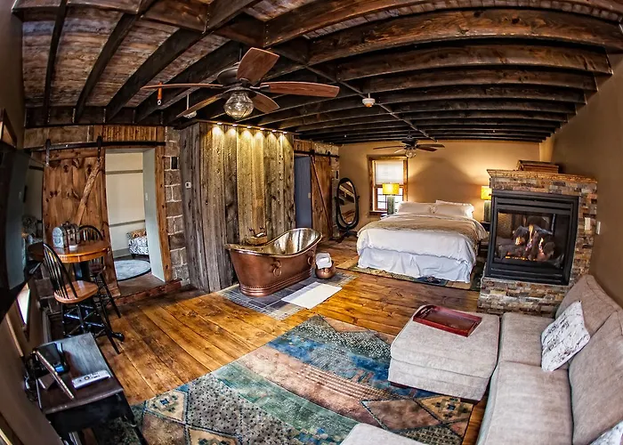 The Inn At Birch Wilds